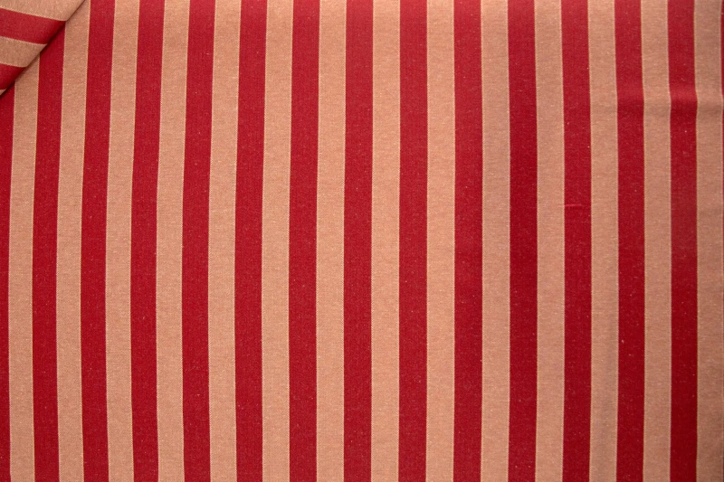 rossocastellostripes.jpg