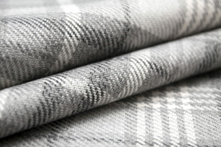 Tkanina obiciowa na meble Charles Tartan ash (krata szara) - obrazek 3