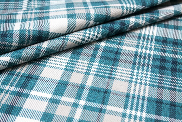 Tkanina obiciowa na meble Charles Tartan  turquoise (krata turkusowa) - obrazek 2