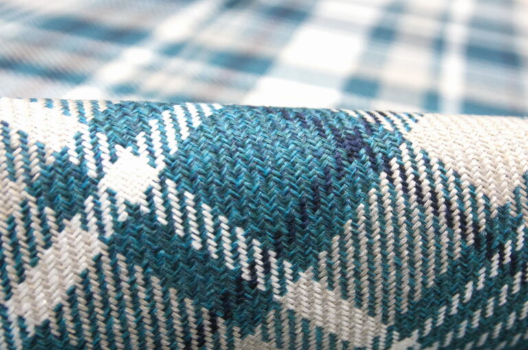 Tkanina obiciowa na meble Charles Tartan  turquoise (krata turkusowa) - obrazek 4
