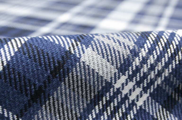 Tkanina obiciowa na meble Charles Tartan  ocean (krata granatowa) - obrazek 5