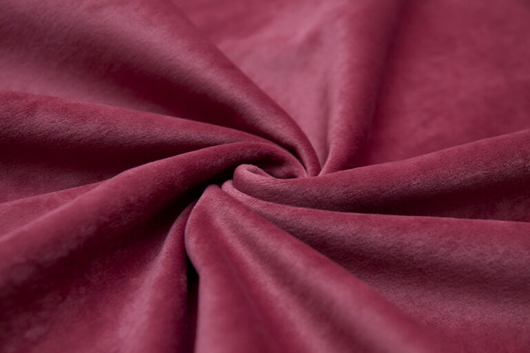 Tkanina obiciowa Cozy Velvet vino PET FRIENDLY - obrazek 2