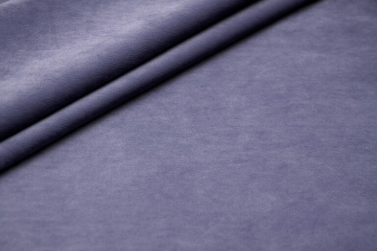 Tkanina obiciowa Cozy Velvet violet - obrazek 2