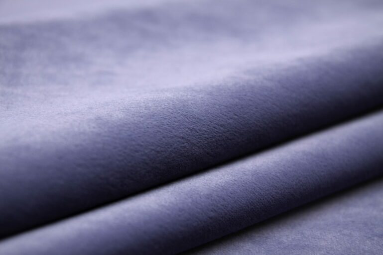 Tkanina obiciowa Cozy Velvet violet - obrazek 4