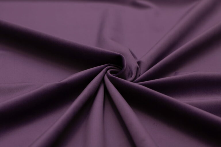 Magiczny Velvet  Riviera  aubergine 69 - obrazek 3