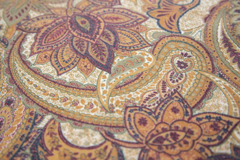 Tkanina obiciowa Paisley Lilac - obrazek 5
